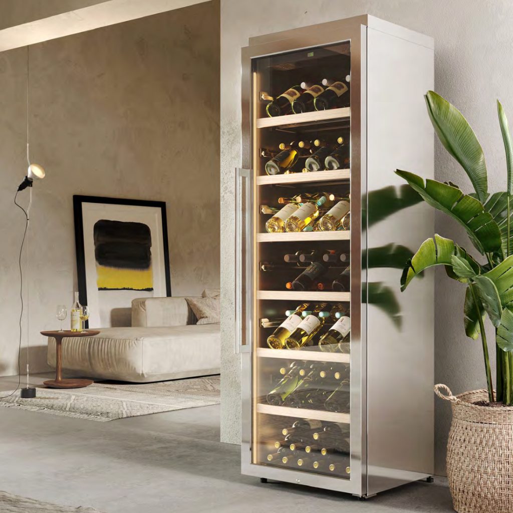 Weinschrank im Wohnzimmer
