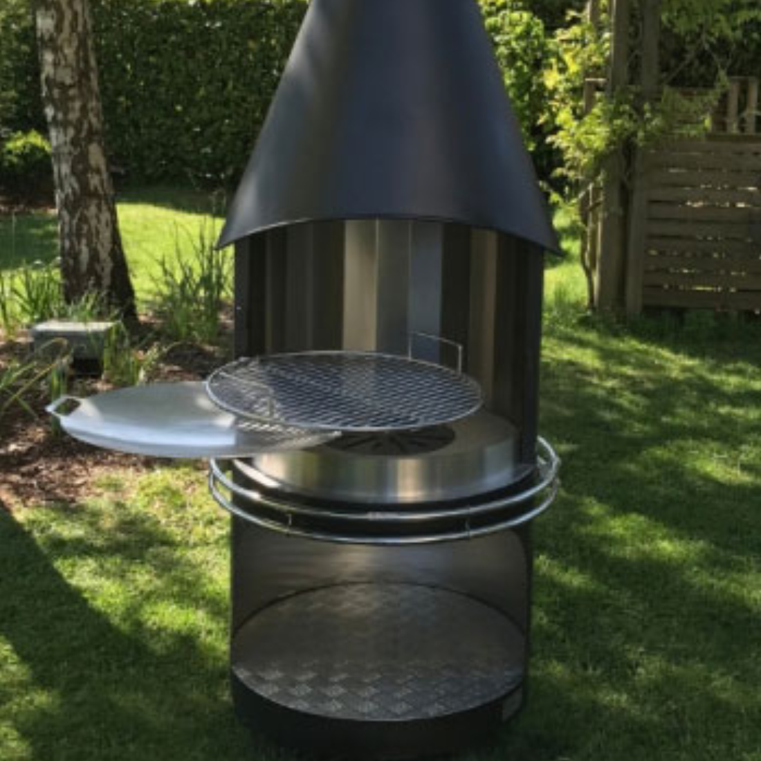 Traditioneel site gereedschap Passionsgrill tuinhaard / barbecue RVS - PASSION - Ø70 x 233 cm - XARO