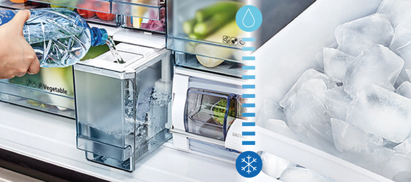 Ijsdispenser met interne watertank