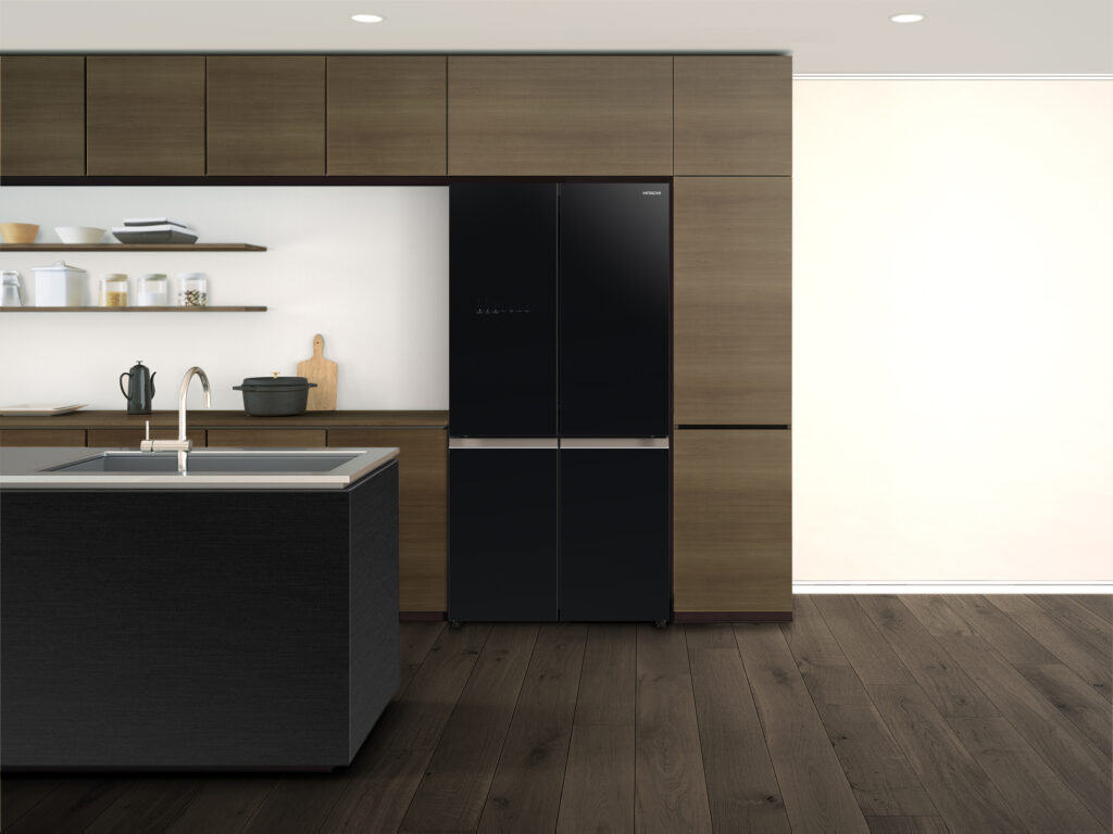 R-WB640VRU0-1 GBK hitachi koelkast in een Stijlvolle keuken met warme houten fronten.